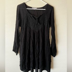 black long sleeve dress